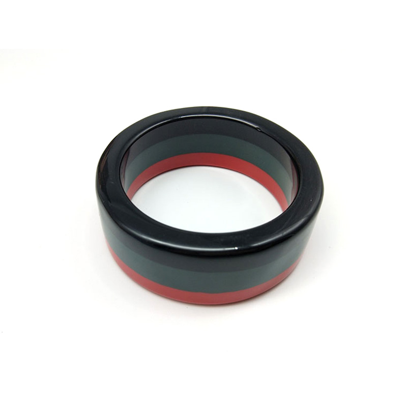 Black-red circular Acrylic Resin Bracelet for women