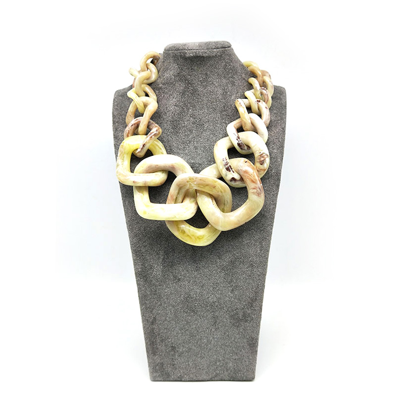 Exaggerated retro personality beige marble texture acrylic resin Chain Necklace