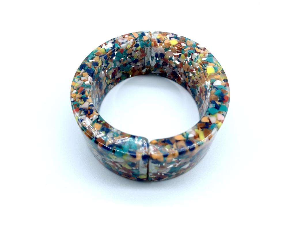 Newest design irregular crushed stone with magnet resin bracelet resin bangle for lady