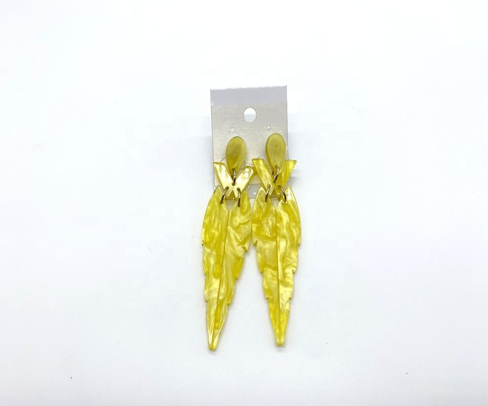 Popular acrylic dangle earrings pendant for women