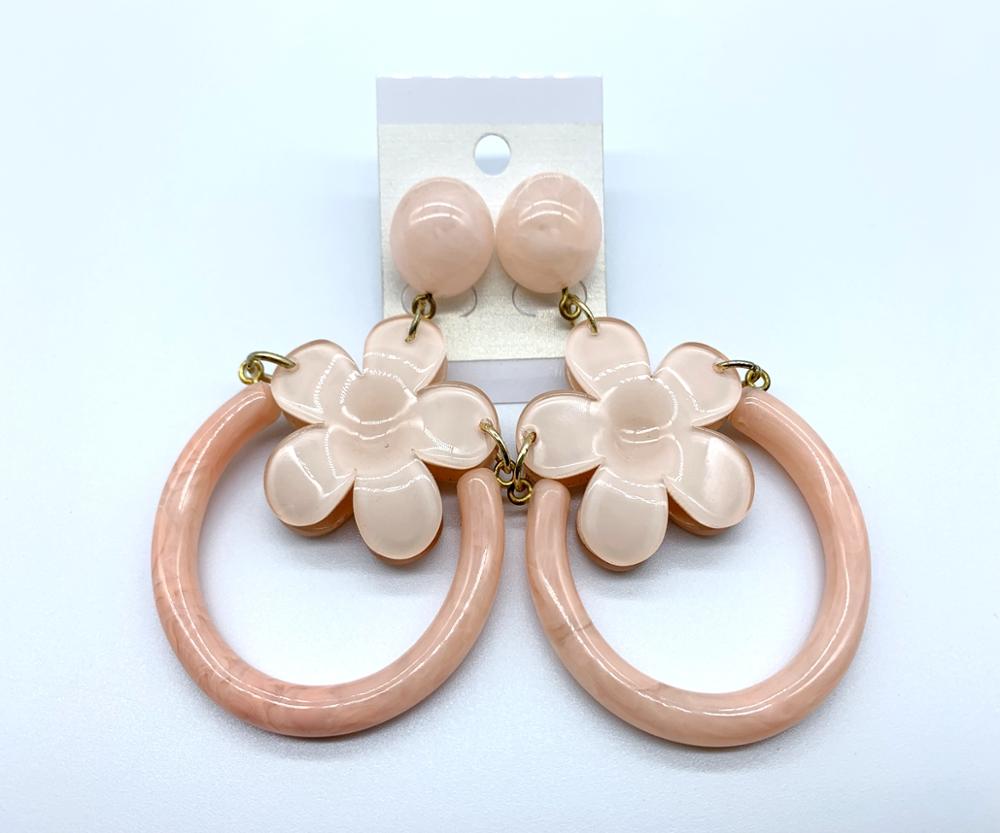 Personalized flower shaped resin pendant earring for lady