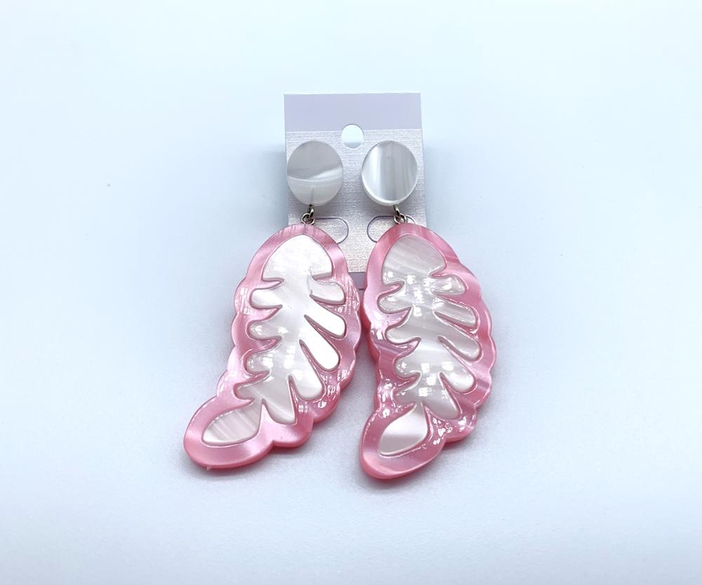 Personalized leaf shaped acrylic earrings pendant for women