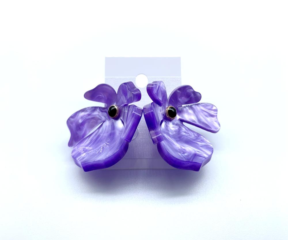 Personalized colourful flower shaped acrylic earrings for women