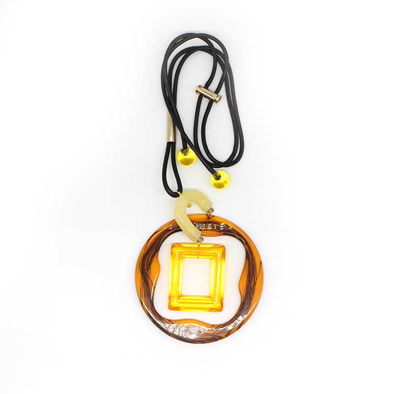 Fashion jewelry adjustable string resin necklace pendant